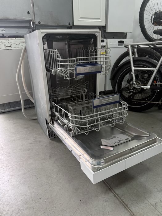 Съдомиялна За Пoлу вграждане SIEMENS 45/см