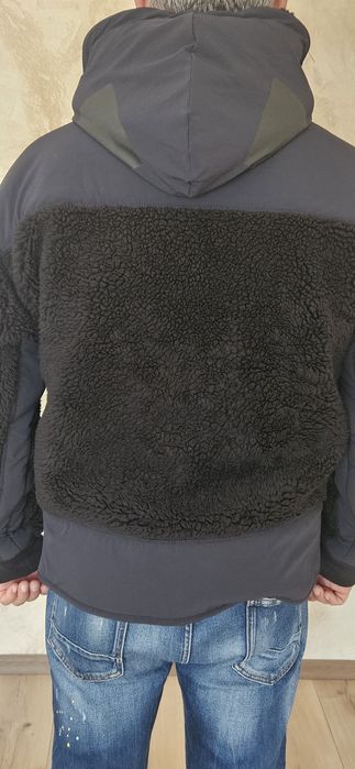 Мъжко зимно спортно яке Under armor