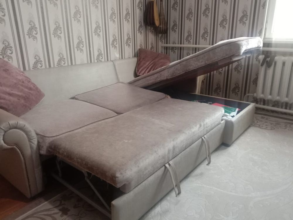 Угловой диван хорошего качества