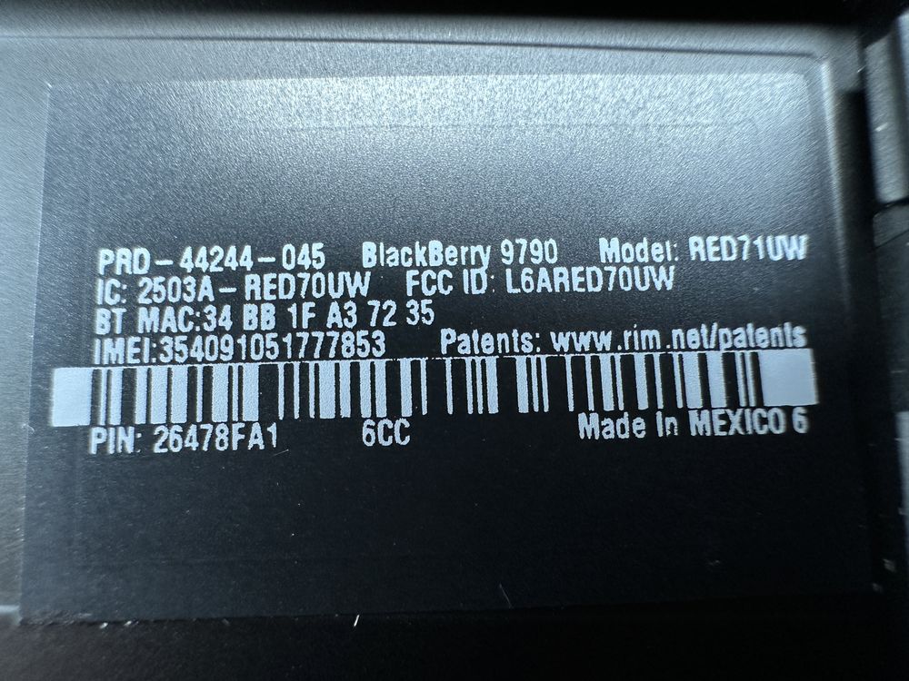 Telefon BlackBerry 9790