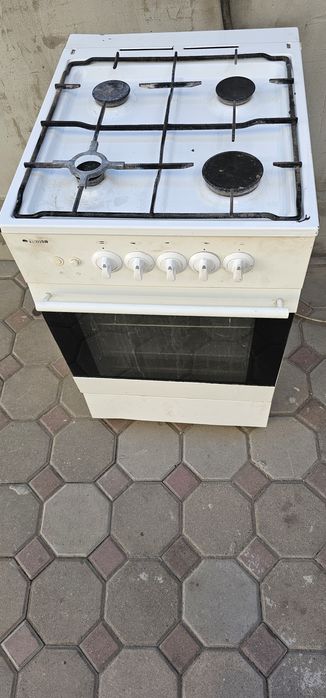 Газ плита Hansa в хорошем состоянии