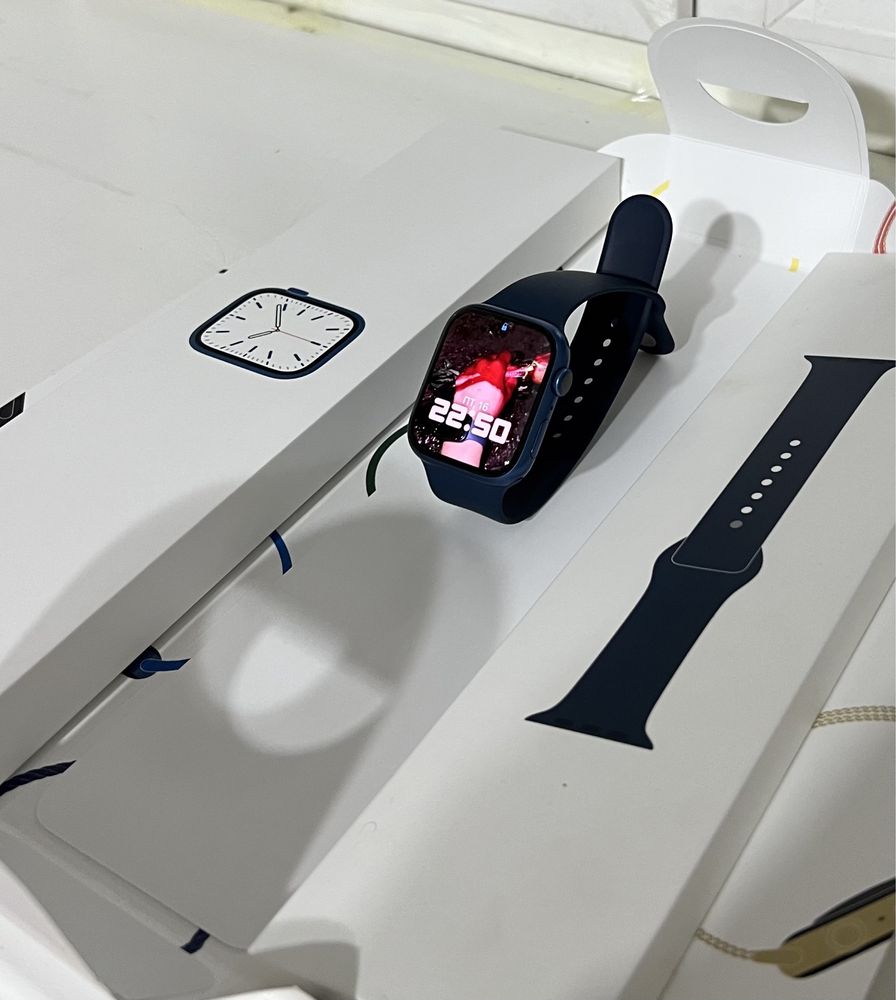 Смарт часы Apple Watch Series 7. 45 mm   Цвет тёмно синий
