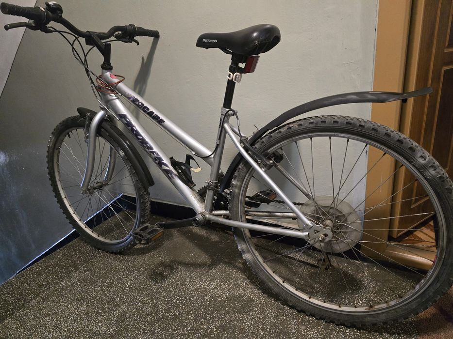 Vând bicicletă utilizată!!!