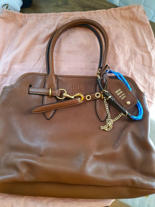 Оригинална дамска чанта Miu Miu