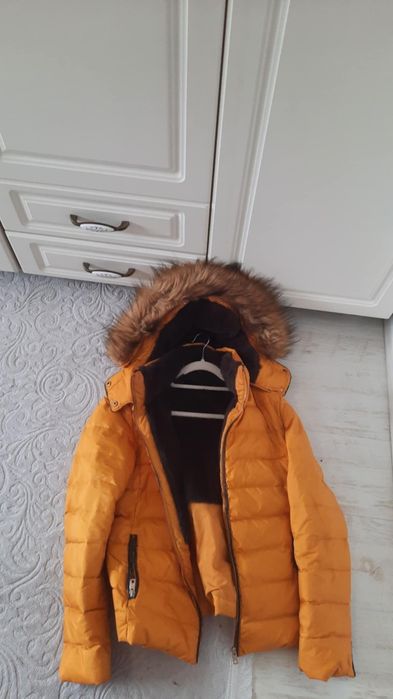 Geacă Zara damă ,stare foarte bună