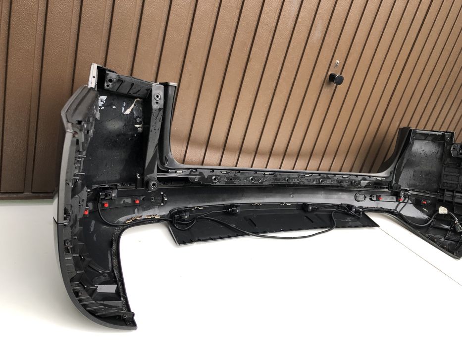 Bara spate VW TOUAREG 7L FACELIFT  cu senzori cod culoare LR7P