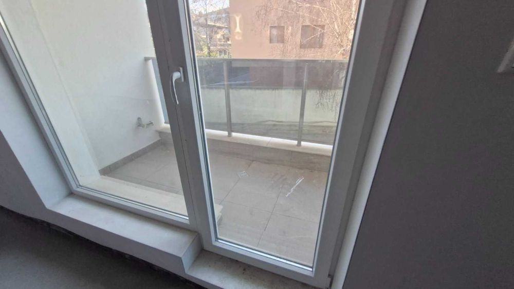 Продава се Двустаен апартамент в Пловдив, Остромила - 64 кв.м за 1954 €/кв.м - Снимка #8