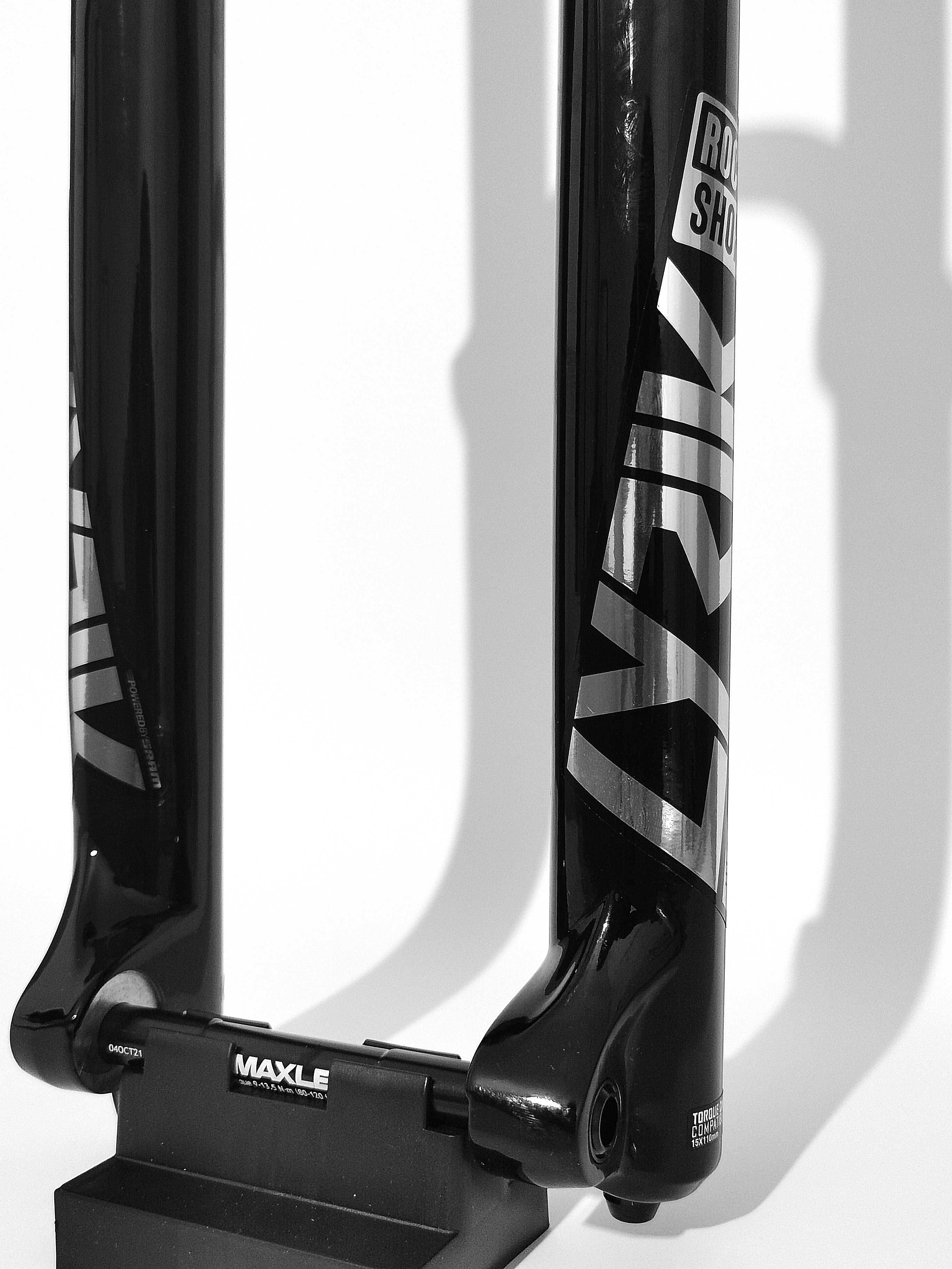 ПРОМОЦИЯ Вилка RockShox Lyrik Ultimate RC2 27.5" 170mm Boost 15X110mm