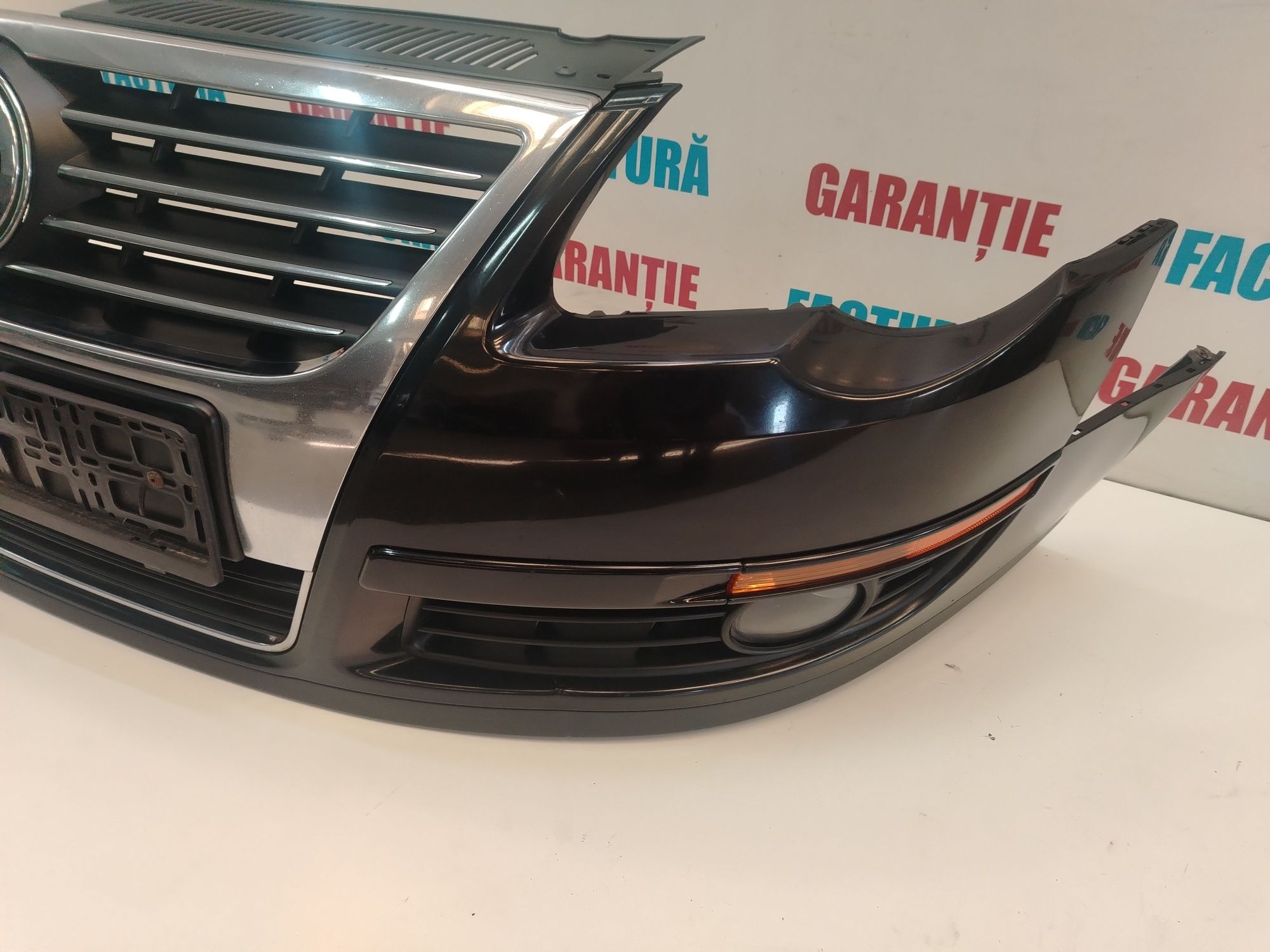Bara spoiler fata Passat B6 Negra Negru LC9X Originala