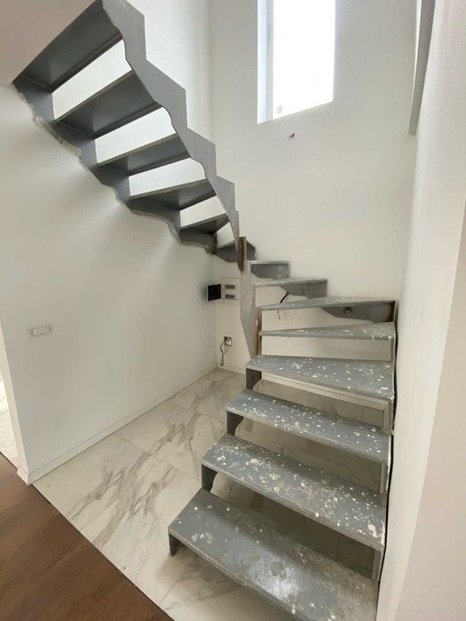 Vila 4 camere p+1 Dragomirești vale