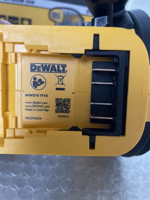 DeWALT DCW 210N XR. Slefuitor Orbital /(CZECH REPUBLIC.) Original Nou!