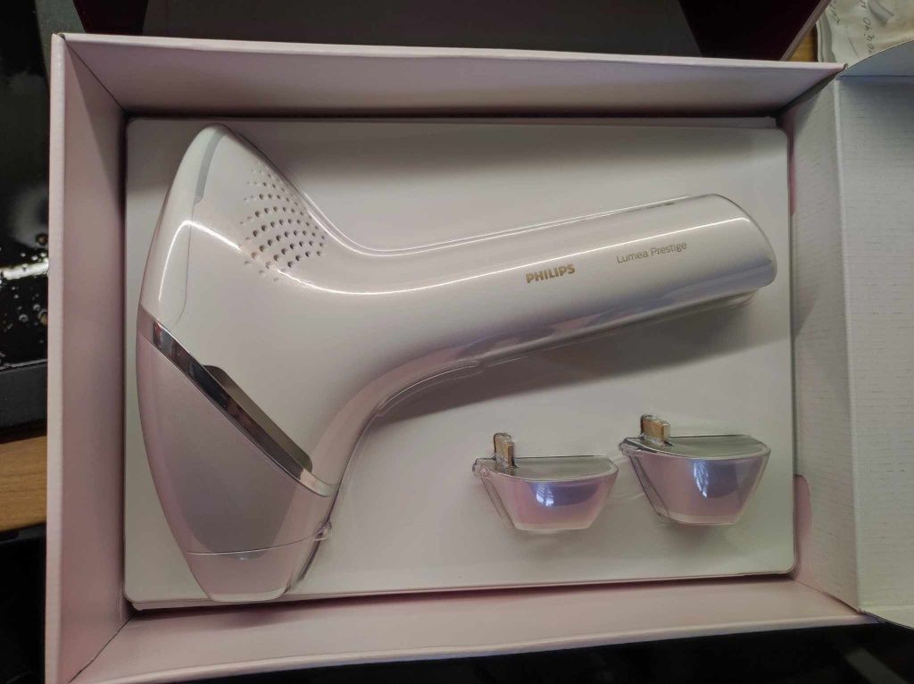 Фото епилатор PHILIPS Lumea Prestige BRI954