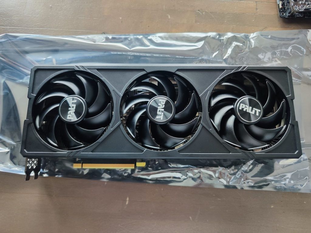 Placa Video RTX 4070 Ca NOUA Palit Jetstream 12GB Sigiliu