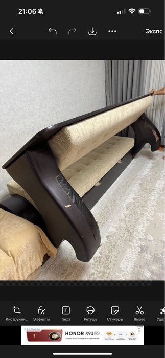 Диван трансформер со встроенным столом