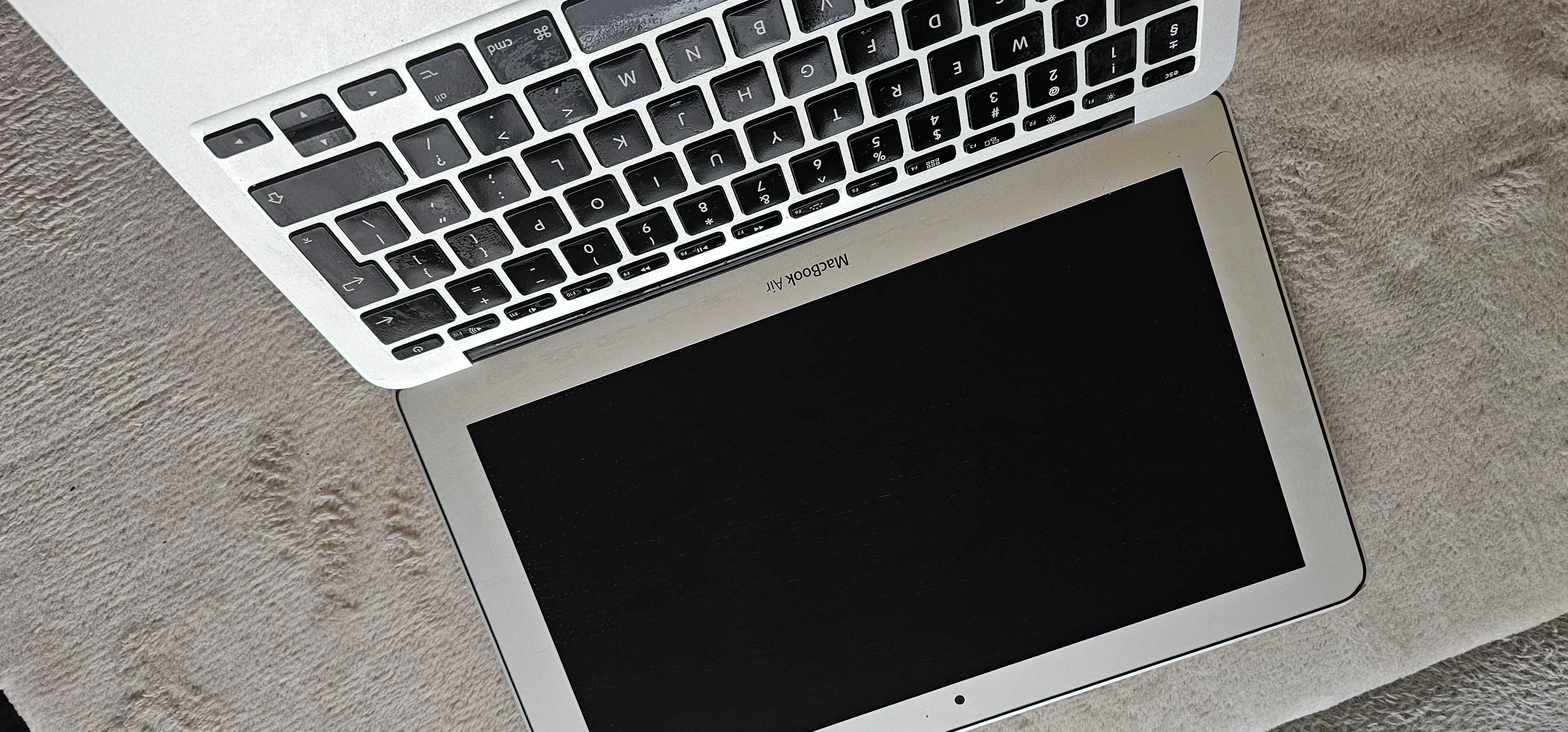 Laptop  Apple MacBook Air A1370 I5