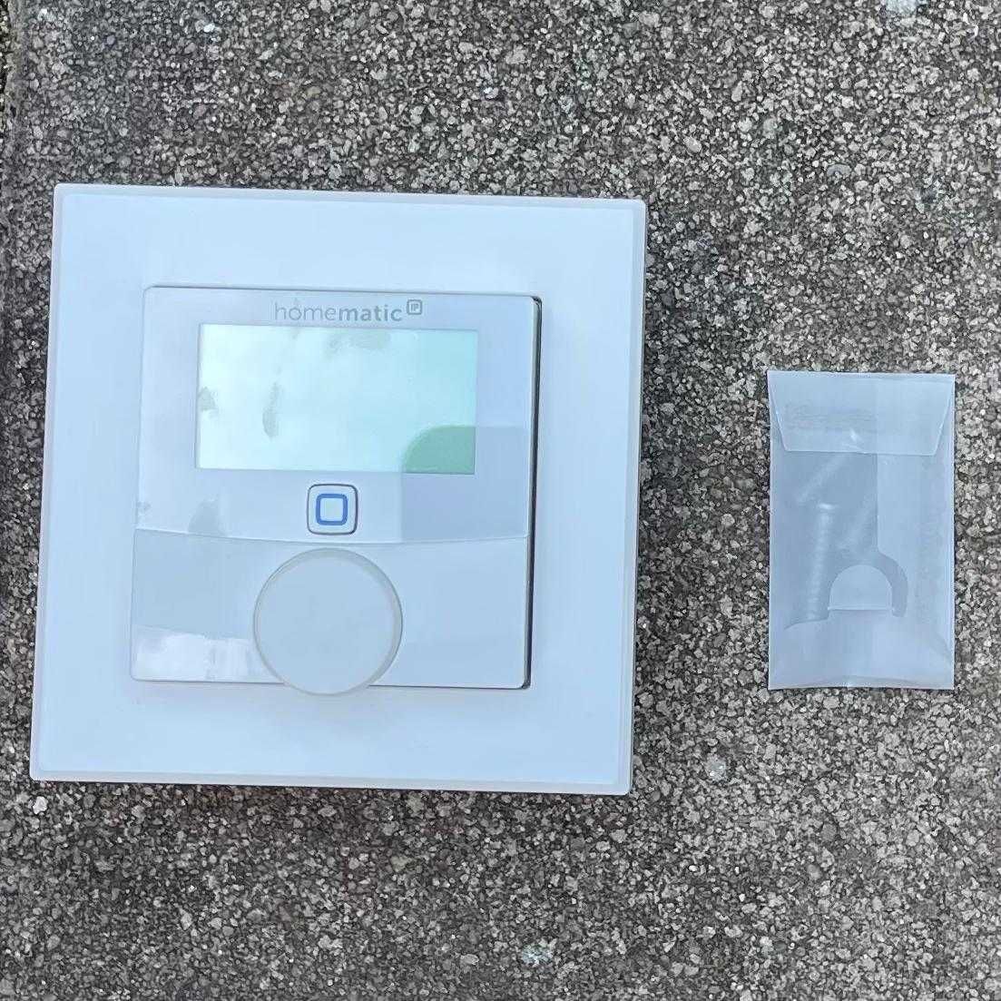 Termostat de perete Homematic IP cu ieșire de comutare 230V