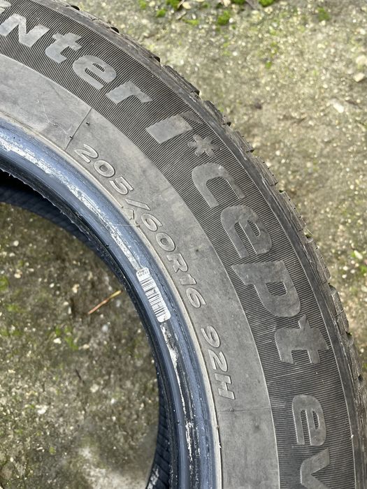 4 броя, зимни гуми Hankook 205/60/16