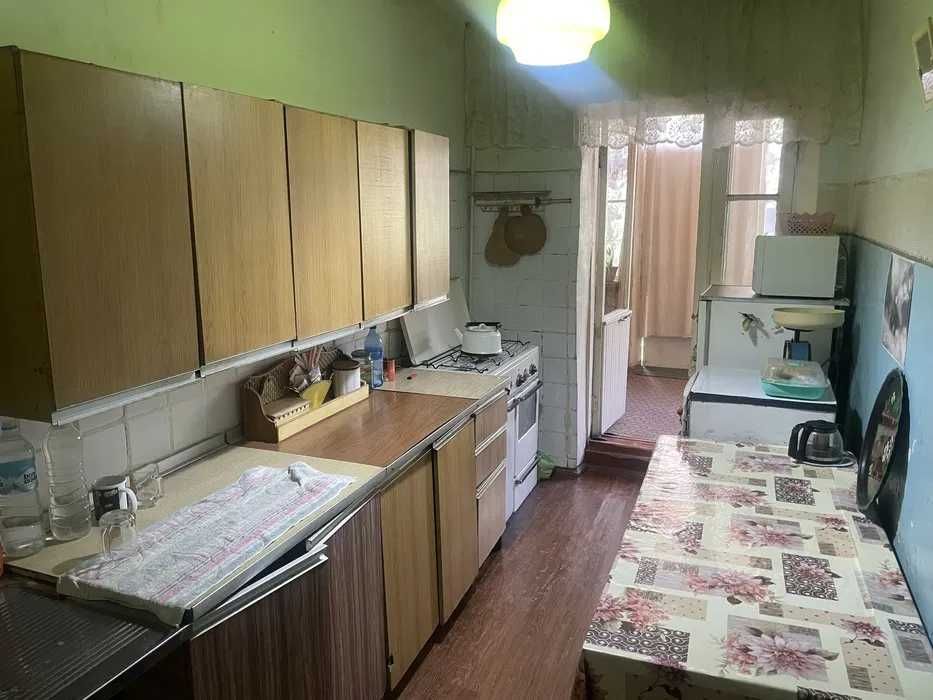 Сдается сдается 2 этажный котедж,5 комнат,4 сотки,Водник.