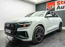 Audi Q8 Q8 MHEV - Posibilitate Rate Avans 0 - Garantie 12 Luni - IMPECABILA