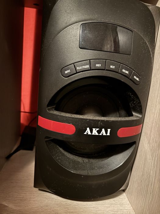 Boxe sistem Akai 5.1