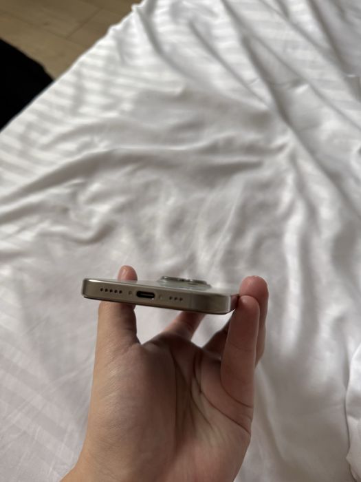 Iphone 16 pro, 128 Titanium