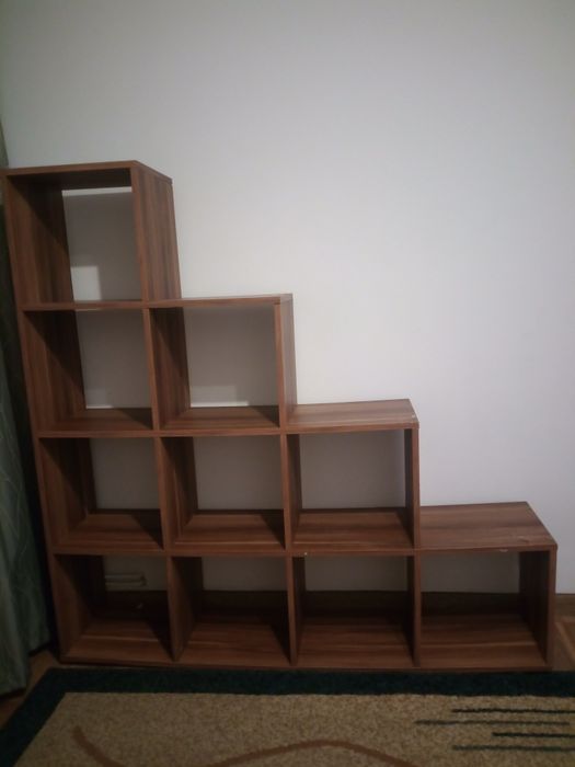 Vând raft /mobilier