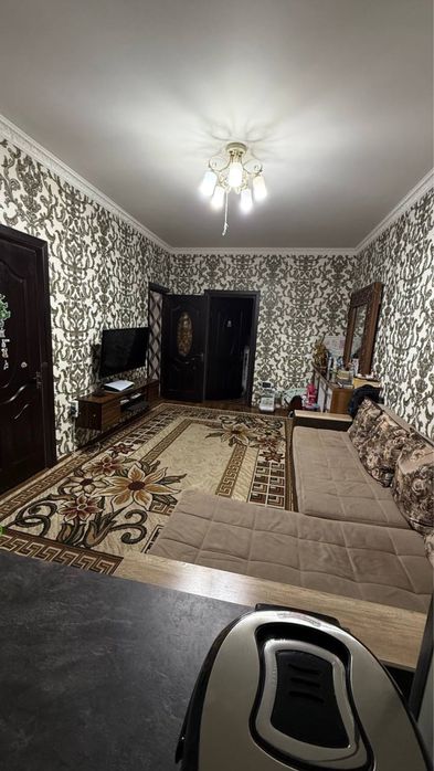 Продается двух комнатная квартира