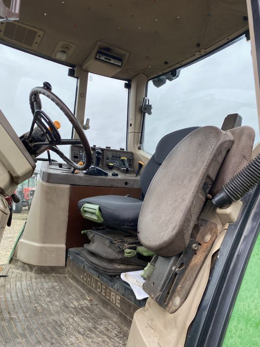 Tractor John Deere 6910