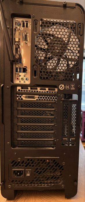 Настолен компютър