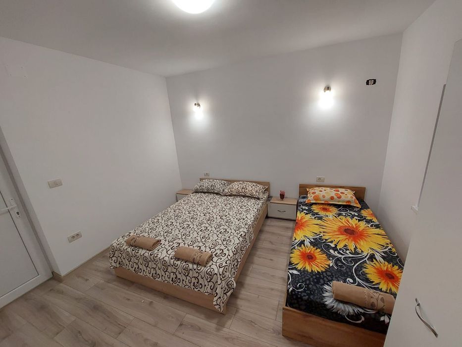 Inchiriez camere la muncitori pe termen lung in Eforie Nord