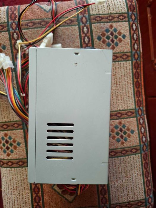 Захранване за компютър 350в