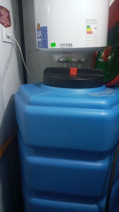 3 xonali dom sotiladi