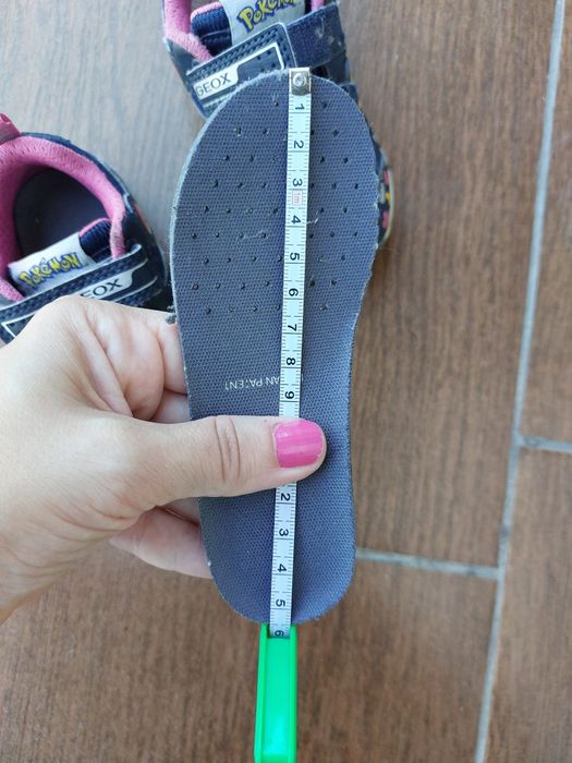 Adidasi Geox 24 cu leduri Pokemon