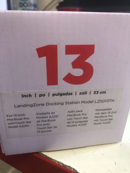 Statie de andocare LandingZone MacBook Pro 13inch A