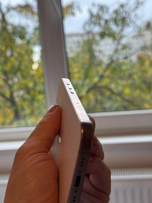 iPhone 16 PRO 256 GB - 100 viața bateriei