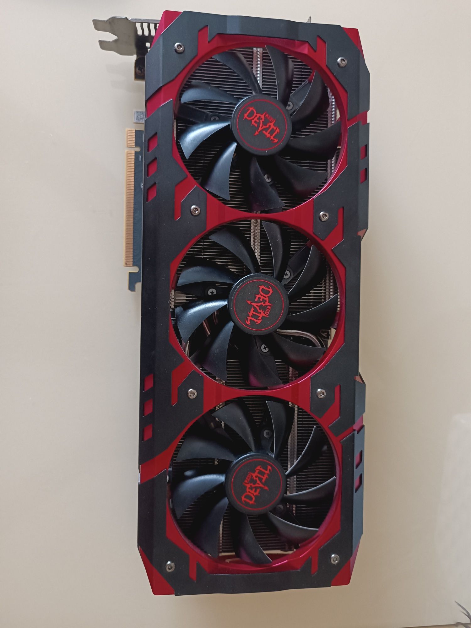 Rx Vega 56 Red devil