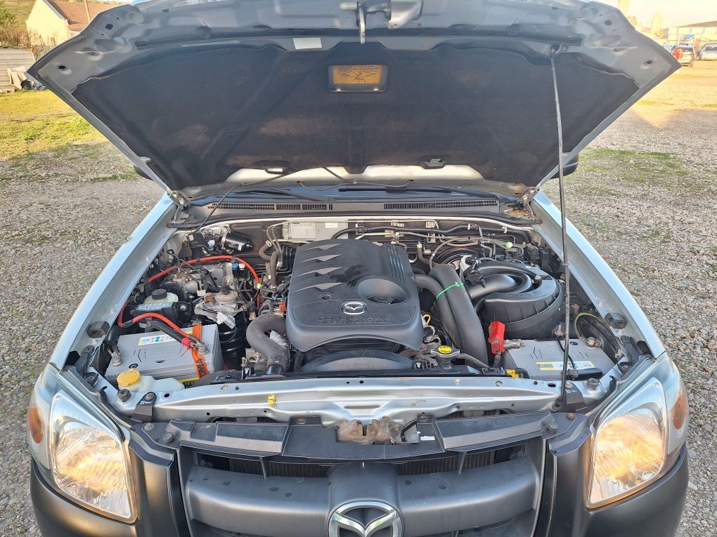 Mazda bt50 2.5 diesel 4x4 mic mare bena basculabila