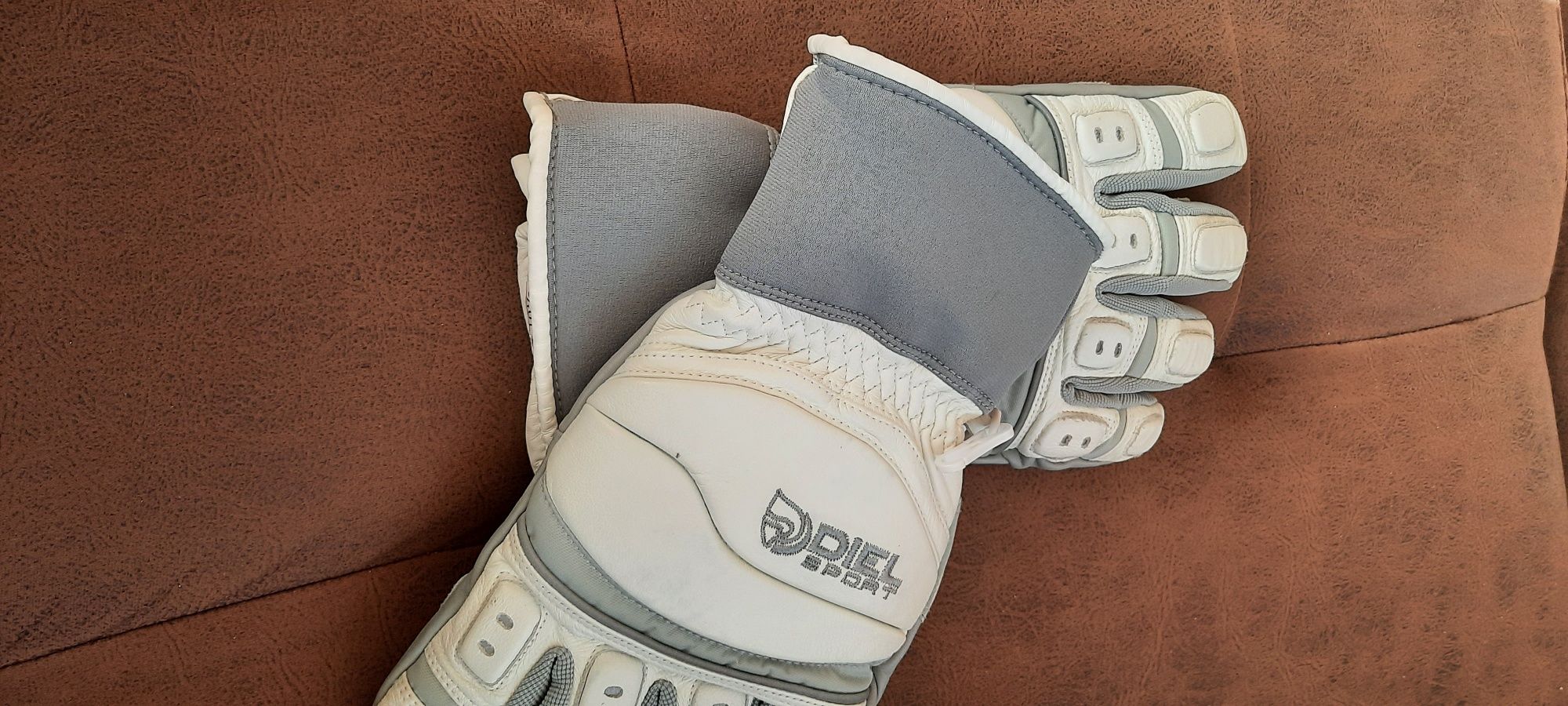 Скиорски ръкавици DIEL-нови-състезателни