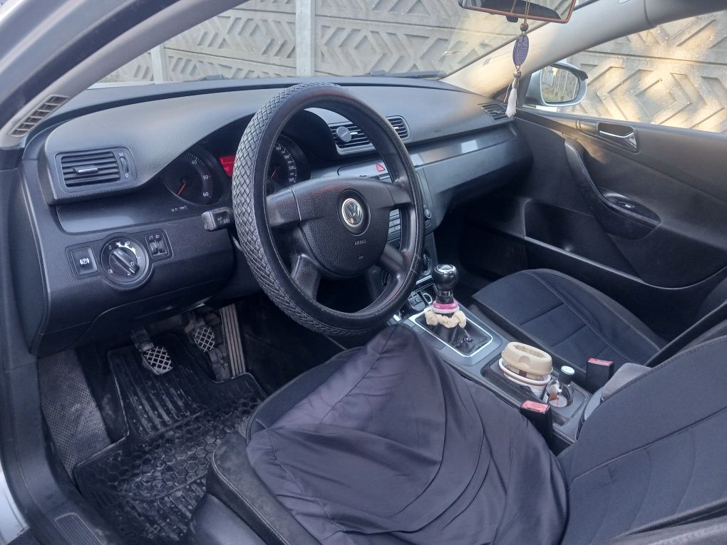 Vând Passat al 2 lea proprietar