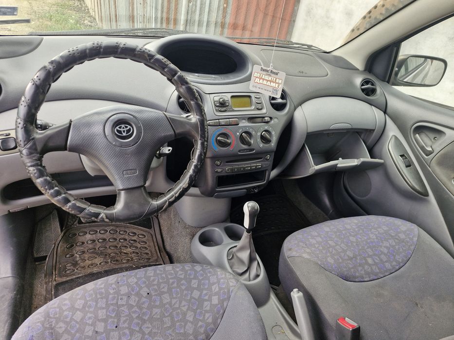 Тойота ярис 1.0 VVT на части