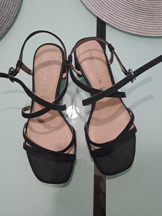 Сандали Tamaris.