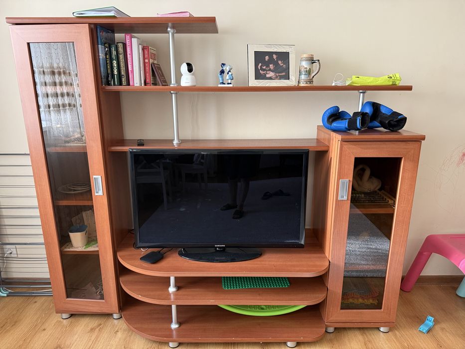 Продам мебель для гостинной вместе с телевизором Samsung
