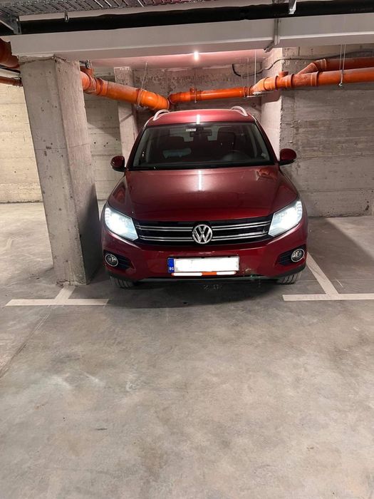 Подземно парко място