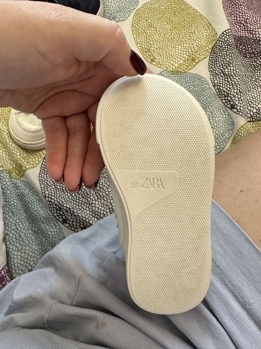 Adidasi zara marimea 20