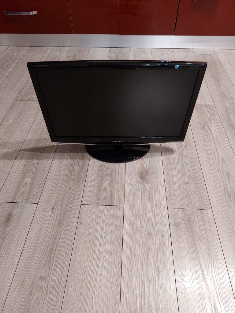 Vand Televizor Samsung 23"