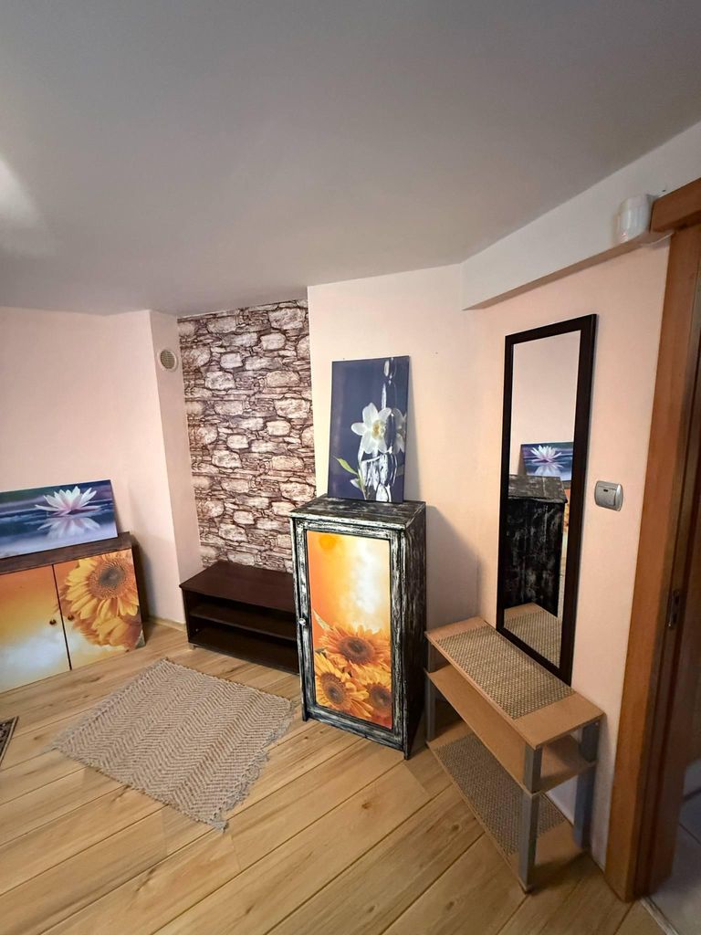 Дава се под наем Едностаен апартамент в София, Център - 45 кв.м за 450 € - Снимка #1