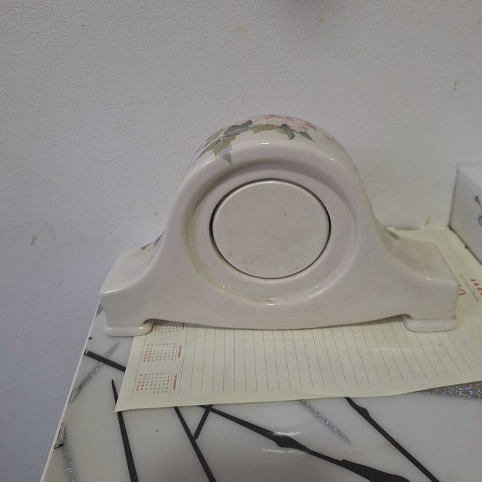 Ceas de masă ceramic