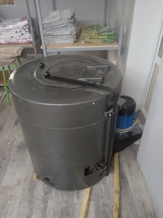 Центрифуга для сушки белья, широко используется в прачечных