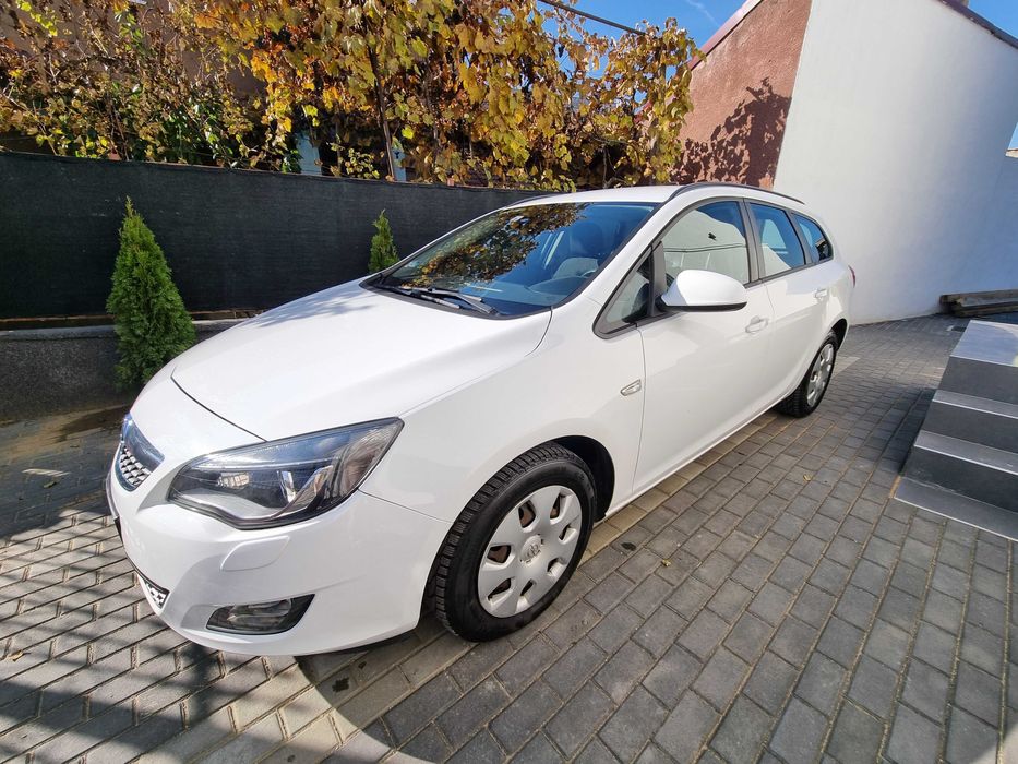 Opel Astra J Tourer