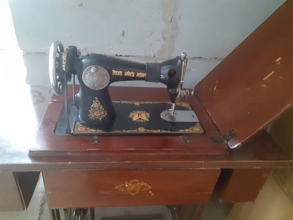 Швейная машинка рабочая